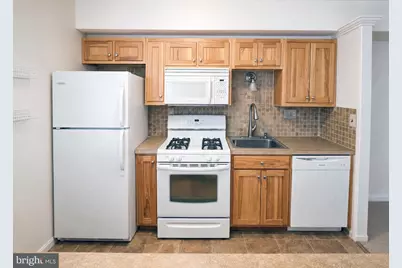 7559 Spring Lake Drive #7559-D2, Bethesda, MD 20817 - Photo 9