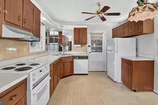 3131 Castleleigh Rd, Silver Spring, MD 20904 - Photo 11