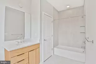 5933 Stonehenge Pl, North Bethesda, MD 20852 - Photo 21