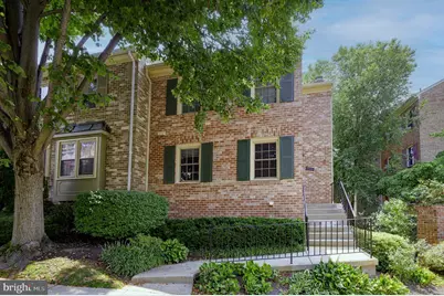 7518 Westlake Terrace #32, Bethesda, MD 20817 - Photo 3