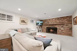 9019 Burdette Rd, Bethesda, MD 20817 - Photo 29
