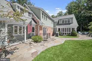 9019 Burdette Rd, Bethesda, MD 20817 - Photo 37