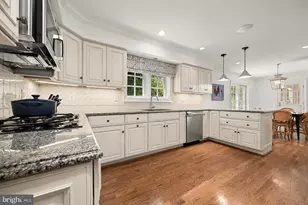 9019 Burdette Rd, Bethesda, MD 20817 - Photo 11