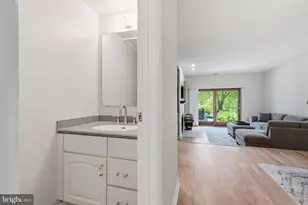 18263 Leman Lake Dr, Olney, MD 20832 - Photo 15