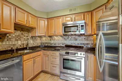 2100 Washington Avenue #9-B, Silver Spring, MD 20910 - Photo 11