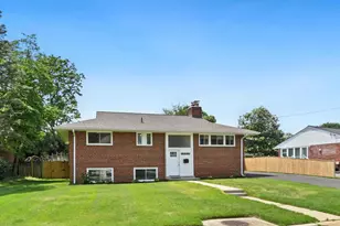 10228 Farnham Dr, Bethesda, MD 20814 - Photo 5