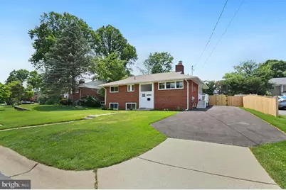10228 Farnham Drive, Bethesda, MD 20814 - Photo 3
