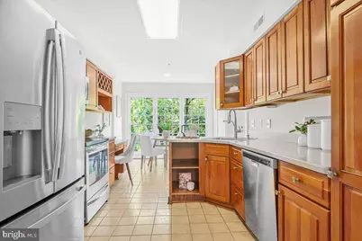 5919 Maplewood Park Place, Bethesda, MD 20814 - Photo 15