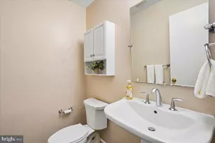 12207 Devilwood Dr, Potomac, MD 20854 - Photo 17