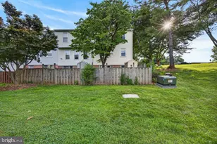 19 Big Acre Square, Gaithersburg, MD 20878 - Photo 47