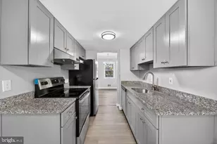 19 Big Acre Square, Gaithersburg, MD 20878 - Photo 13