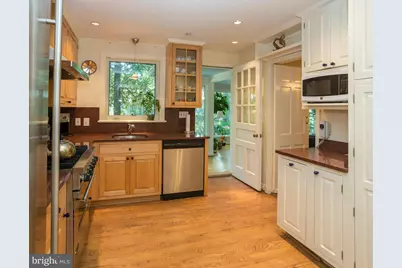 5628 Knollwood Road, Bethesda, MD 20816 - Photo 15
