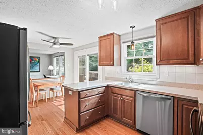19032 Jamieson Drive, Germantown, MD 20874 - Photo 9