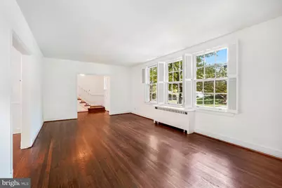 6704 Maple Avenue, Chevy Chase, MD 20815 - Photo 9