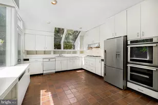 6704 Maple Ave, Chevy Chase, MD 20815 - Photo 17
