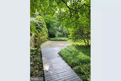 6704 Maple Avenue, Chevy Chase, MD 20815 - Photo 5