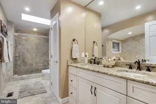 7312 Burdette Ct, Bethesda, MD 20817 - Photo 9