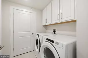 210 Decoverly Dr, Gaithersburg, MD 20878 - Photo 13