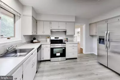 9608 Hillridge Drive, Kensington, MD 20895 - Photo 13