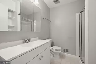 10 Almaden Pl, Gaithersburg, MD 20878 - Photo 21