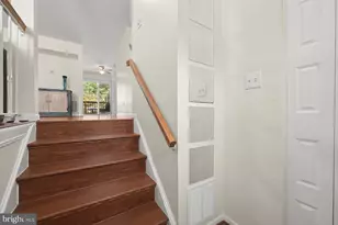 10 Almaden Pl, Gaithersburg, MD 20878 - Photo 3