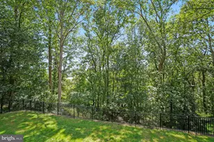 6700 Bonaventure Ct, Bethesda, MD 20817 - Photo 17