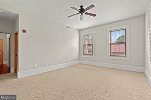 9610 Dewitt Dr, Silver Spring, MD 20910 - Photo 11