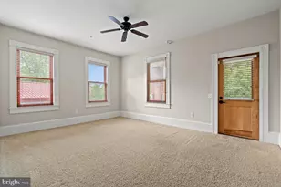 9610 Dewitt Dr, Silver Spring, MD 20910 - Photo 13
