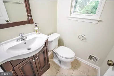 11309 Brandy Hall Lane, North Potomac, MD 20878 - Photo 9