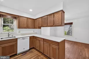 2813 Beechbank Rd, Silver Spring, MD 20910 - Photo 9