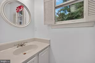 2813 Beechbank Rd, Silver Spring, MD 20910 - Photo 25