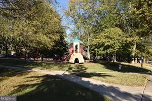 3301 Castle Ridge Cir, Silver Spring, MD 20904 - Photo 45