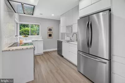 3305 W Coquelin Terrace, Chevy Chase, MD 20815 - Photo 11