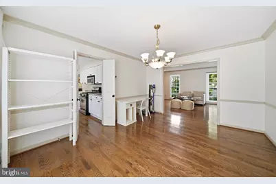 10313 Crown Point Court, Potomac, MD 20854 - Photo 9