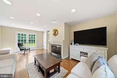 10313 Crown Point Court, Potomac, MD 20854 - Photo 21