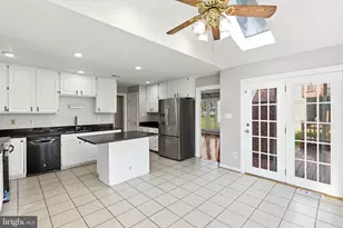 4416 Meanderwood Dr, Burtonsville, MD 20866 - Photo 15