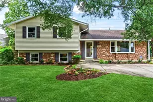 11820 Enid Dr, Potomac, MD 20854 - Photo 1