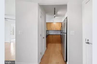 7500 Woodmont Avenue #S1019, Bethesda, MD 20814 - Photo 5