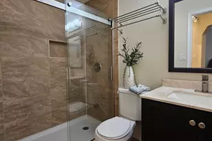 3 Castle Cliff Ct, Silver Spring, MD 20904 - Photo 17