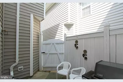 537 Longhorn Crescent, Rockville, MD 20850 - Photo 9