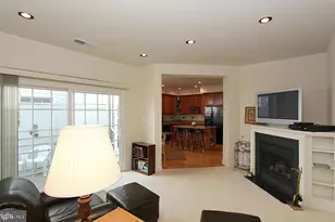 537 Longhorn Crescent, Rockville, MD 20850 - Photo 5