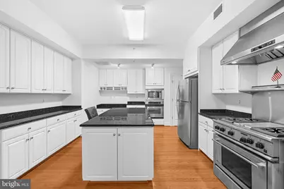 10401 Strathmore Park Court #101, North Bethesda, MD 20852 - Photo 13