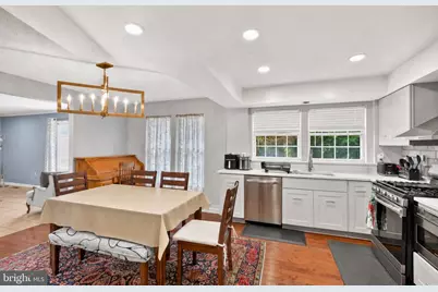 19319 Plummer Drive, Germantown, MD 20876 - Photo 11
