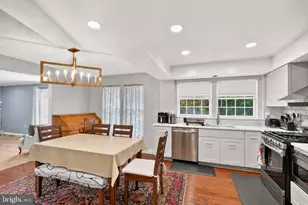19319 Plummer Dr, Germantown, MD 20876 - Photo 11
