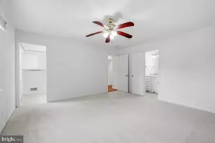 12027 Devilwood Dr, Potomac, MD 20854 - Photo 21
