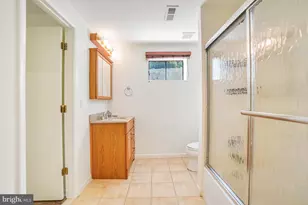 12027 Devilwood Dr, Potomac, MD 20854 - Photo 25