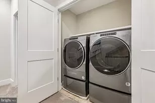 10340 Grosvenor Pl, North Bethesda, MD 20852 - Photo 25