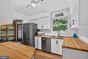 11408 Orleans Way, Kensington, MD 20895 - Photo 7