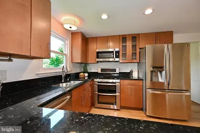 7421 Mahaska Drive, Derwood, MD 20855 - Photo 13