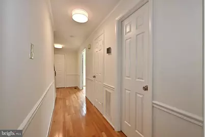 7421 Mahaska Drive, Derwood, MD 20855 - Photo 9